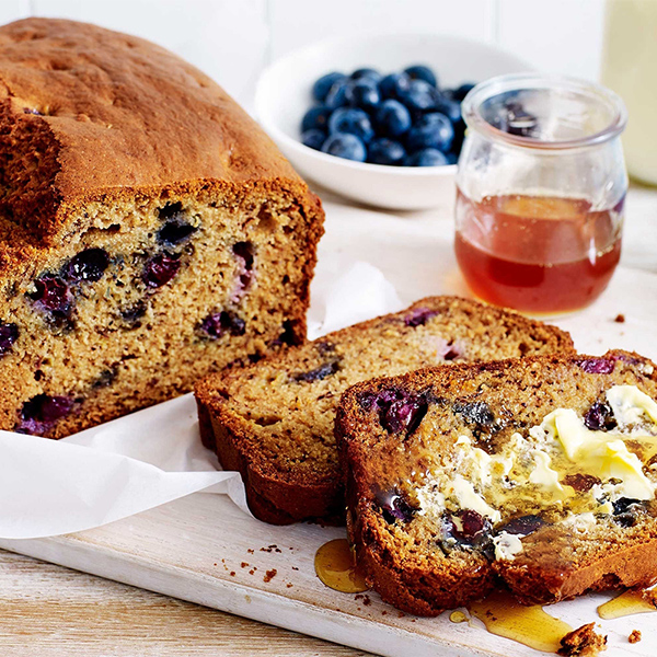 Chec cu banane si afine